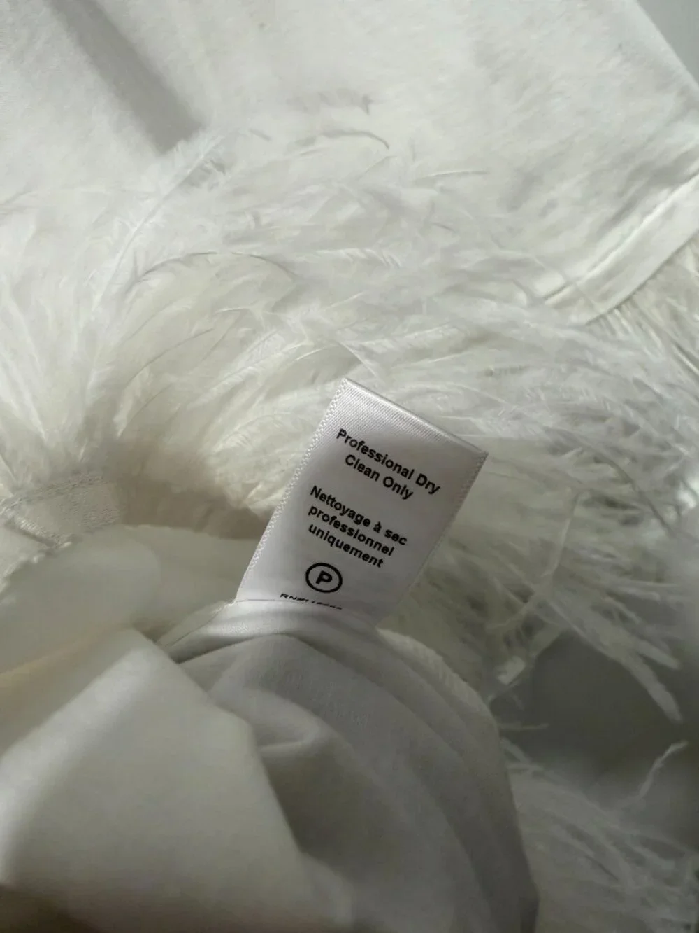 Cinq à Sept Feather-Trimmed Stretch-Cotton Crop T-Shirt - Picture 7 of 10